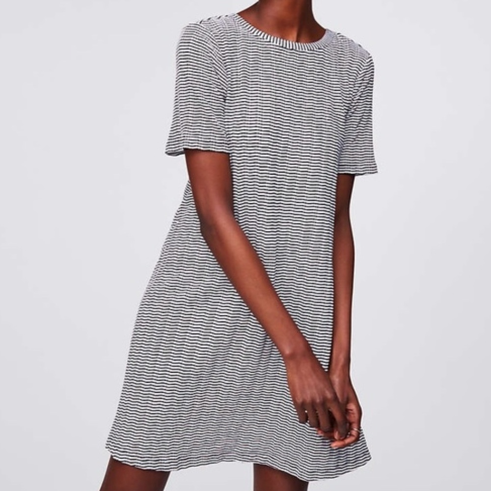 ⚡FLASH SALE⚡Loft Black White Bow Back Swing Dress